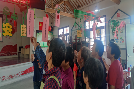 嘉兴-百年华诞心向党    反邪游园庆端午413.png